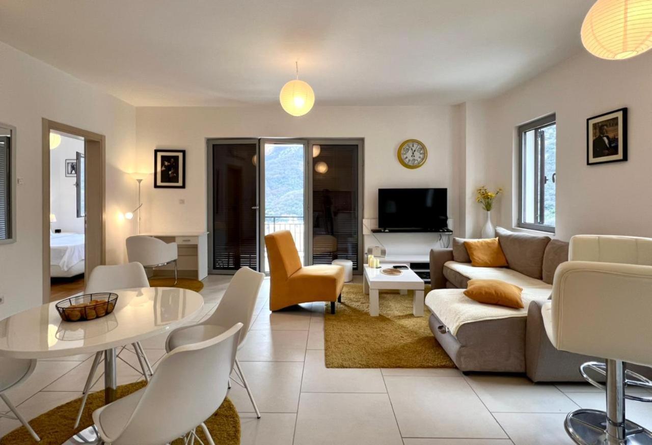 Lavender Bay Apartment C23 Kotor Exterior foto